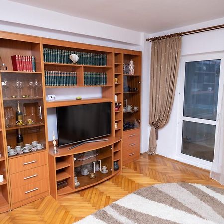 Stella'S Cozy Home 발로테슈티 외부 사진